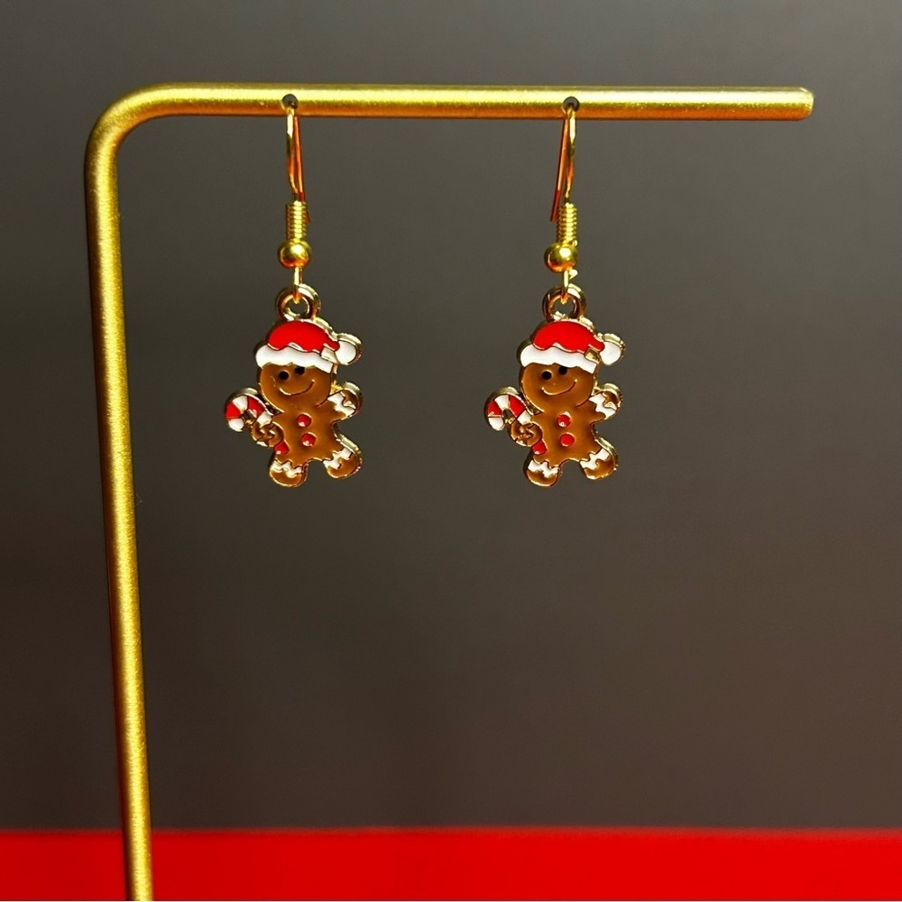 Festive Holiday Theme Christmas Gingerbread Man Earrings